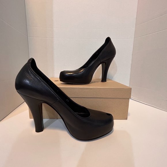 Nanette Lepore Peep Toe Pump Black 8.5 - Picture 2 of 13